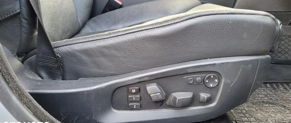BMW Seria 5 cena 31000 przebieg: 339000, rok produkcji 2008 z Bełchatów małe 562